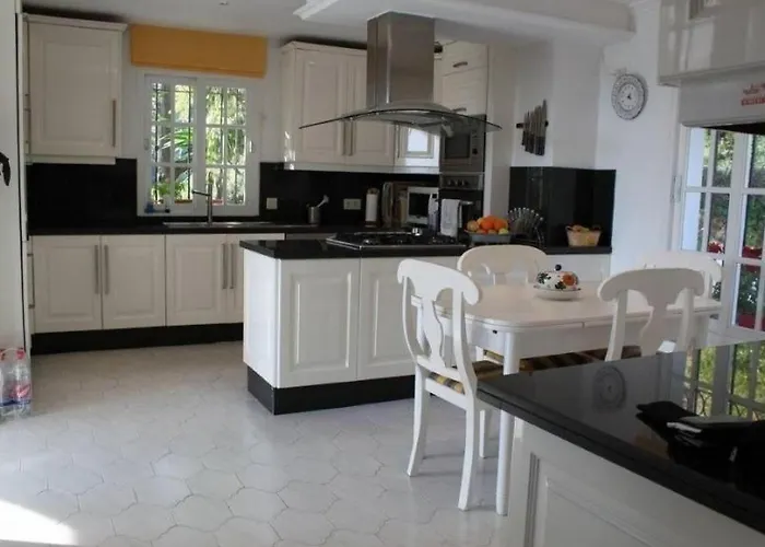 Casa de Férias La Recalada Mit Privatpool By Interhome